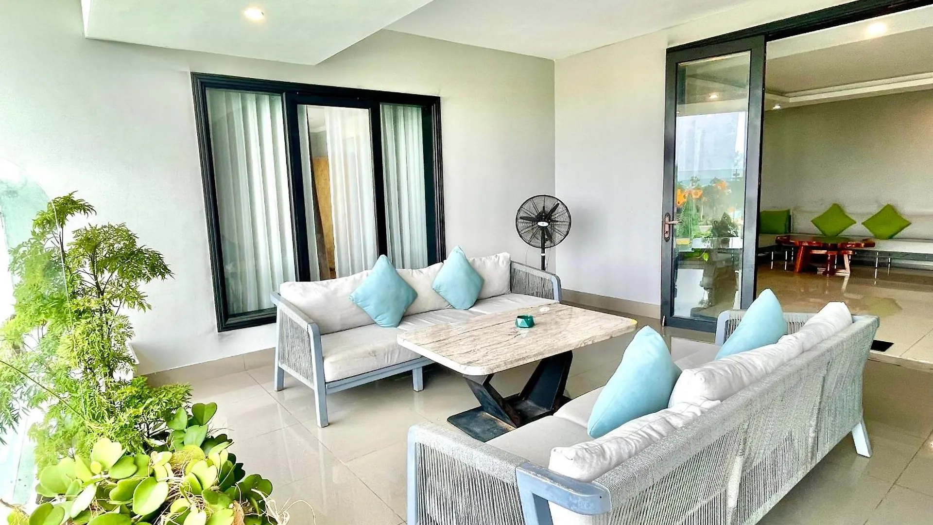 Nice Blue Sea View Apartment In Vung Tau 1601