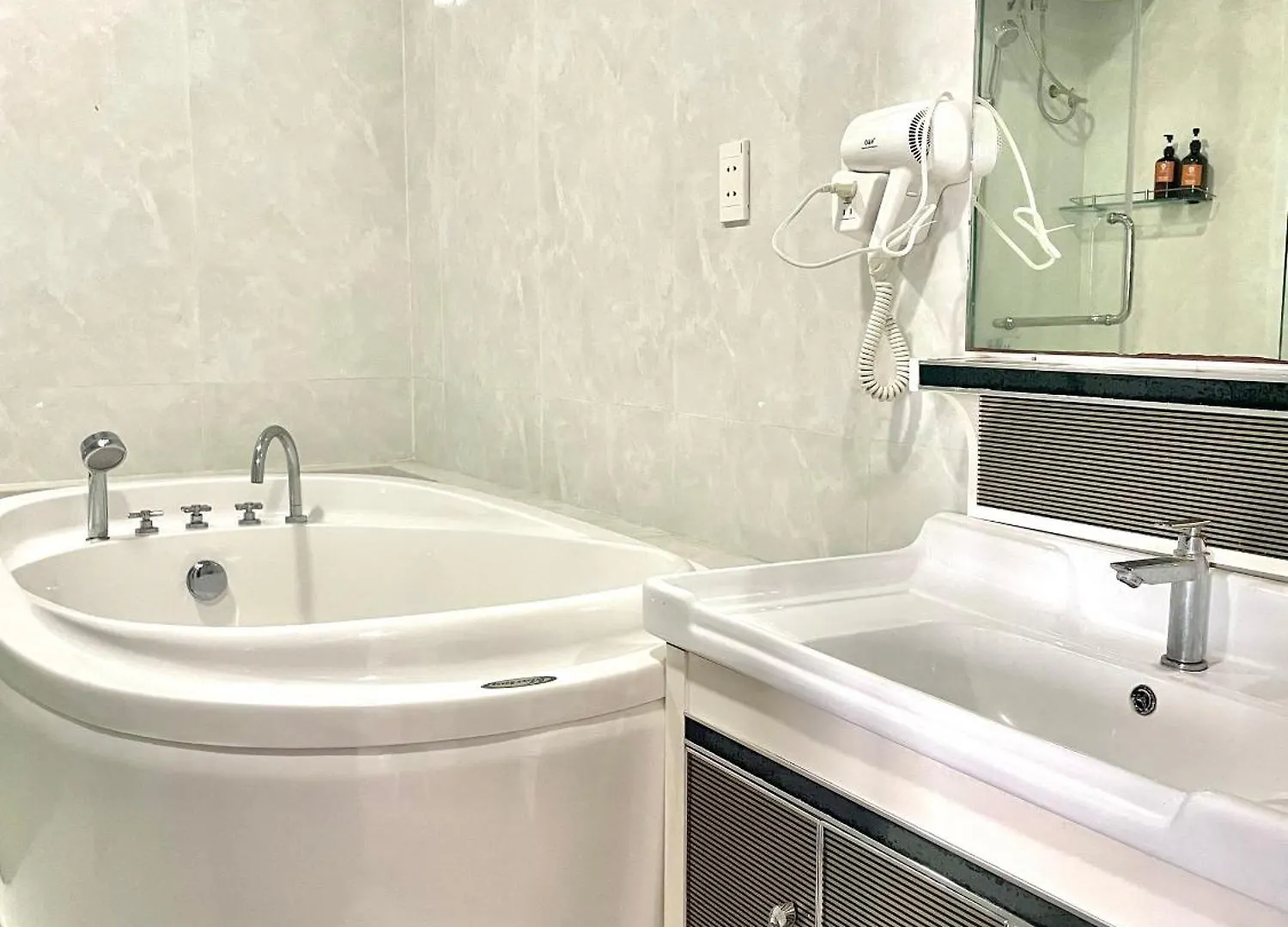Nice Blue Sea View Apartment In Vung Tau 1601