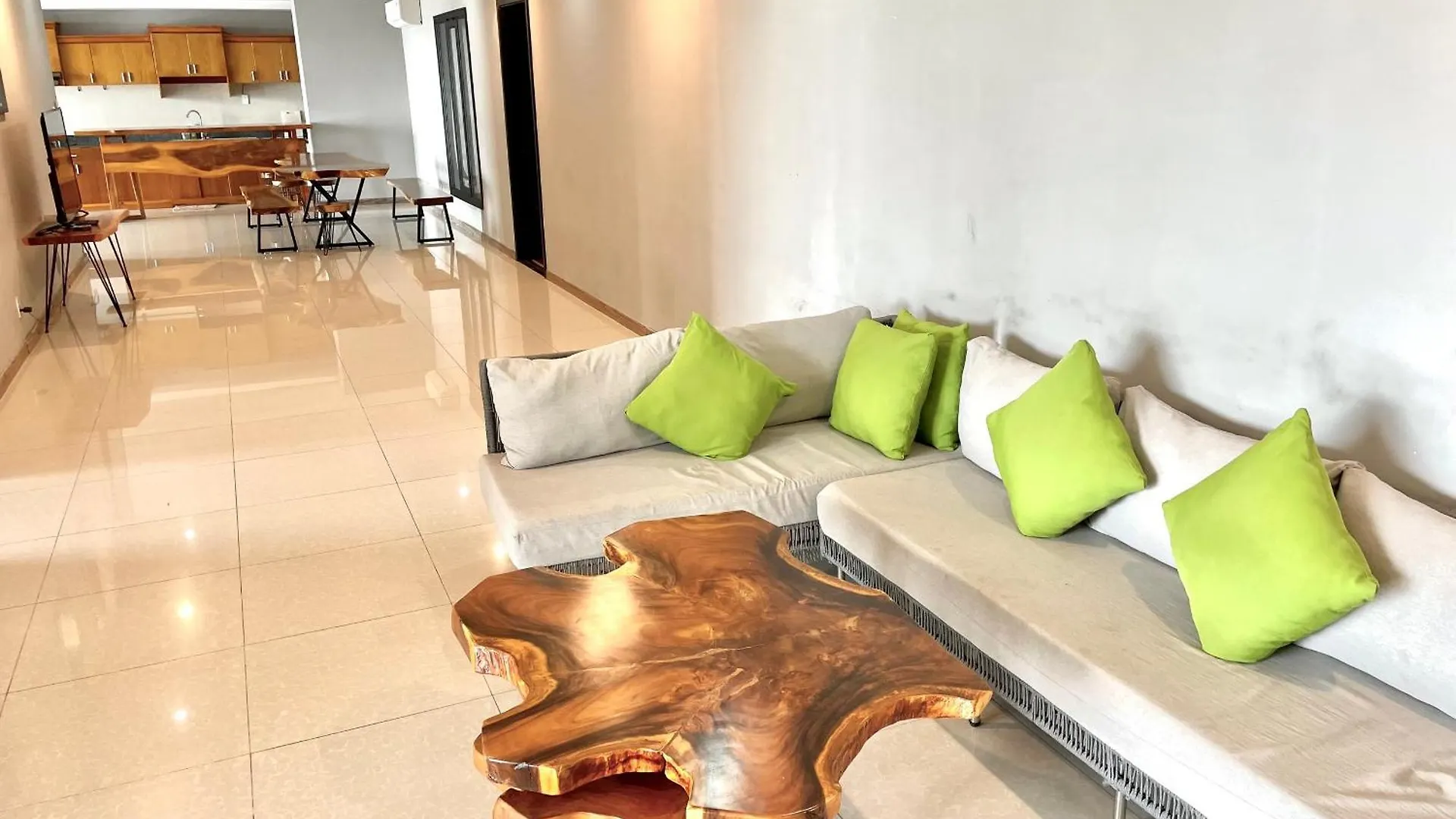 Nice Blue Sea View Apartment In Vung Tau 1601
